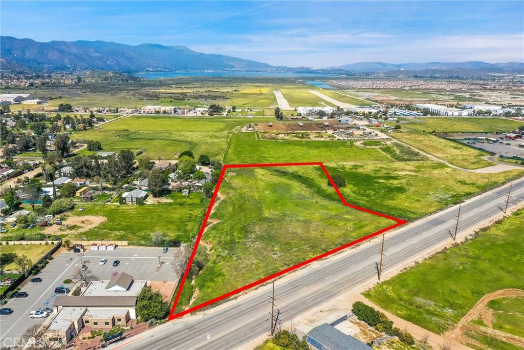Wildomar, CA 92595,0 Mission Trail