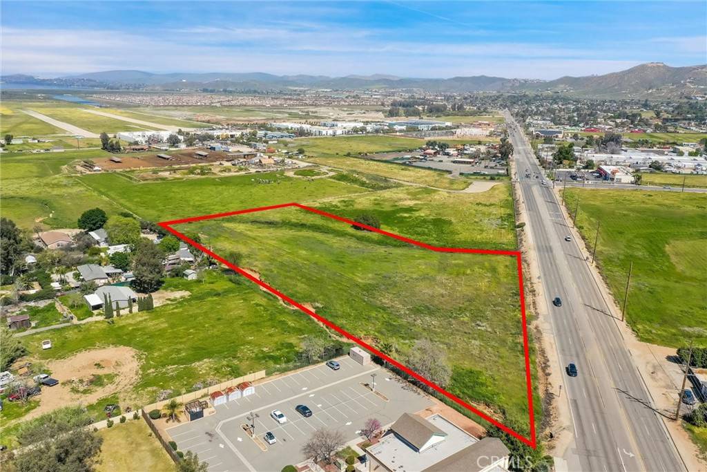 Wildomar, CA 92595,0 Mission Trail