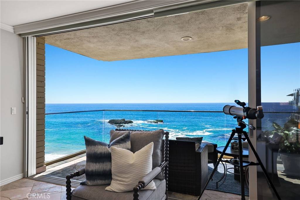 Laguna Beach, CA 92651,31755 Coast HWY #410