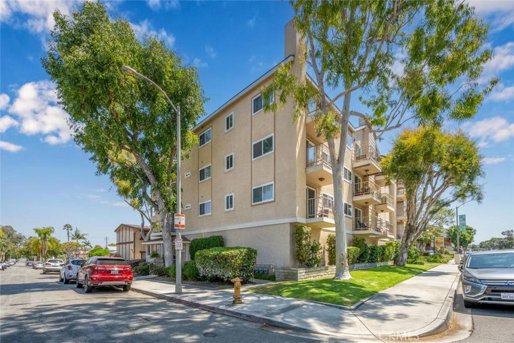 Long Beach, CA 90804,4701 E Anaheim ST #304