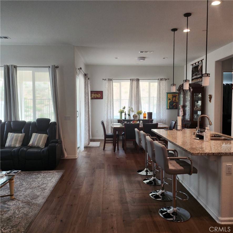 Corona, CA 92883,11882 Wandering WAY