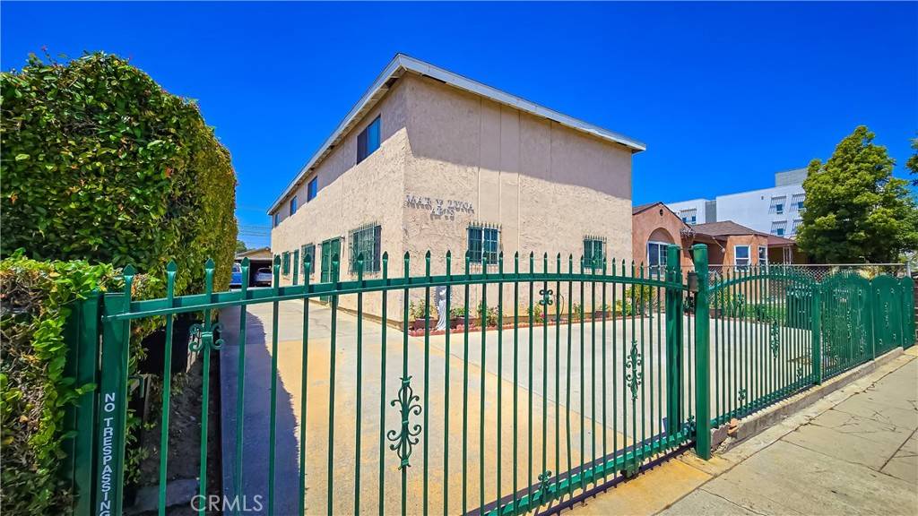 Los Angeles, CA 90023,947 S Sunol DR