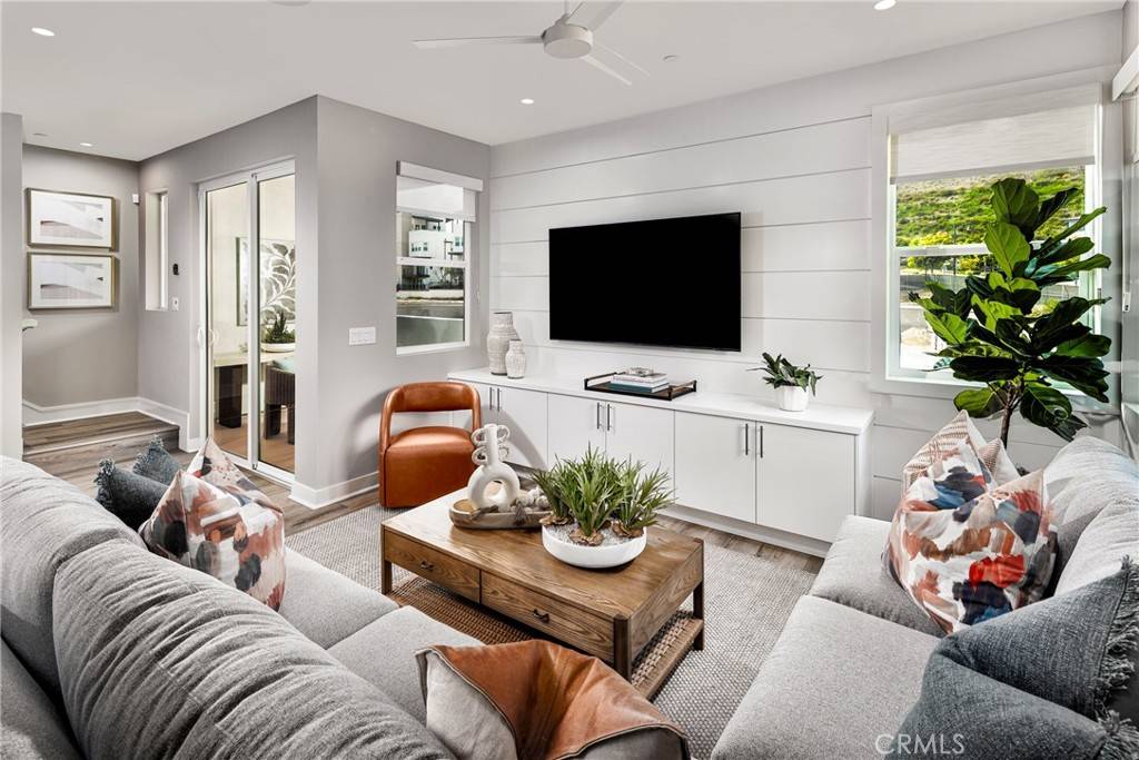 San Diego, CA 92108,2630 Everly DR