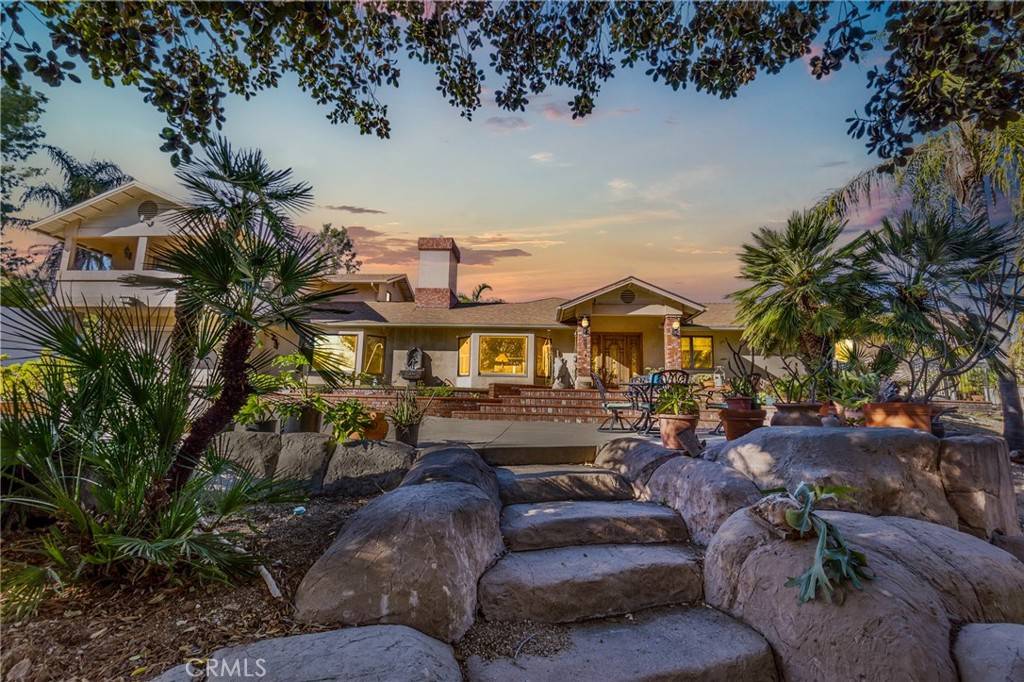 Yorba Linda, CA 92886,18125 S Hutchings DR
