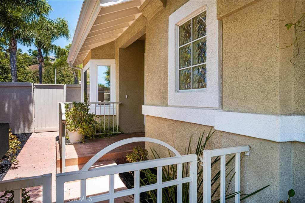 Yorba Linda, CA 92887,5560 PATRICIA WAY