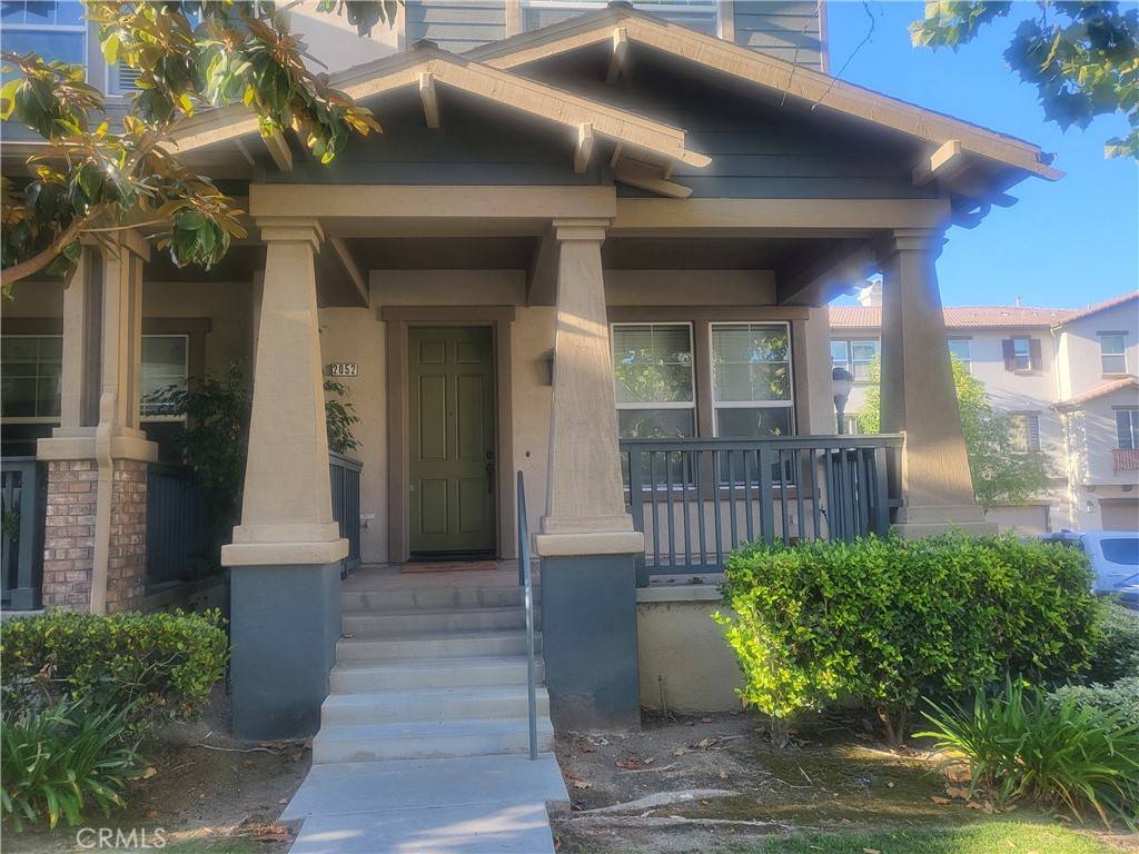 Fullerton, CA 92833,2052 Owens DR