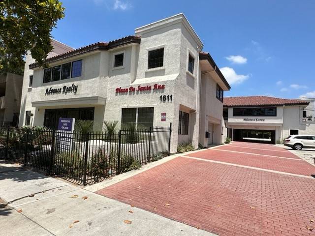 Santa Ana, CA 92701,1611 E 4th ST #200 A