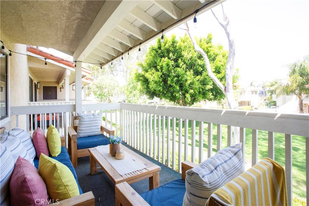 Huntington Beach, CA 92648,7445 Seastar DR #6