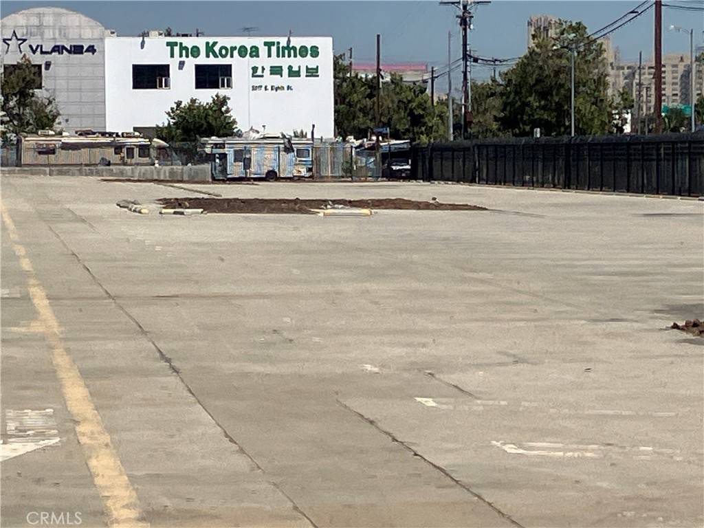 Los Angeles, CA 90021,788 S Alameda ST
