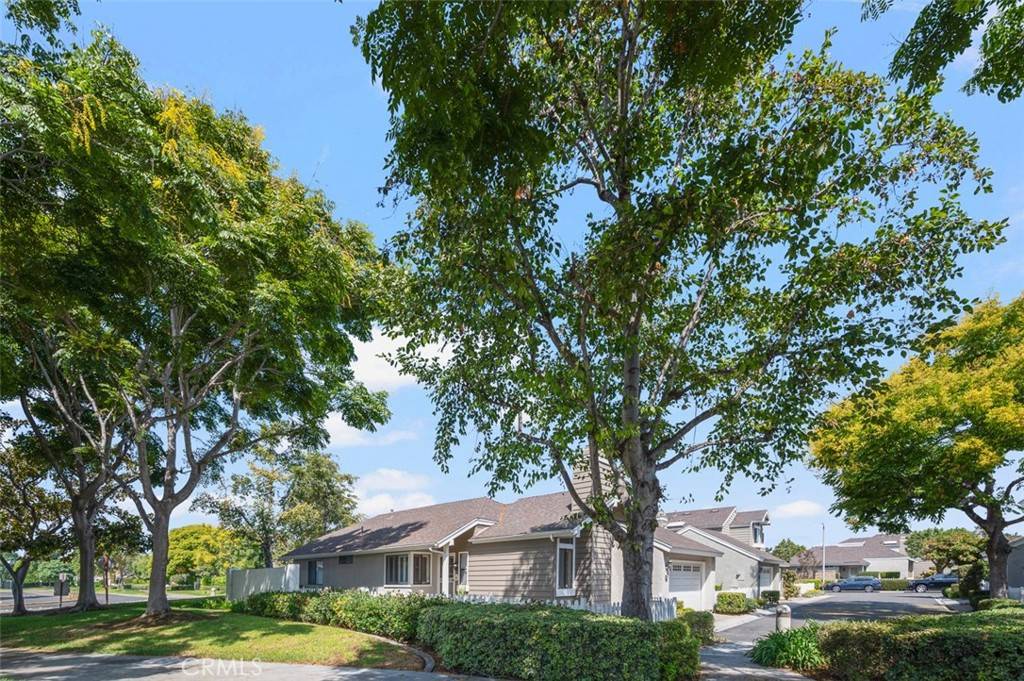 Irvine, CA 92606,19 Riverstone #79
