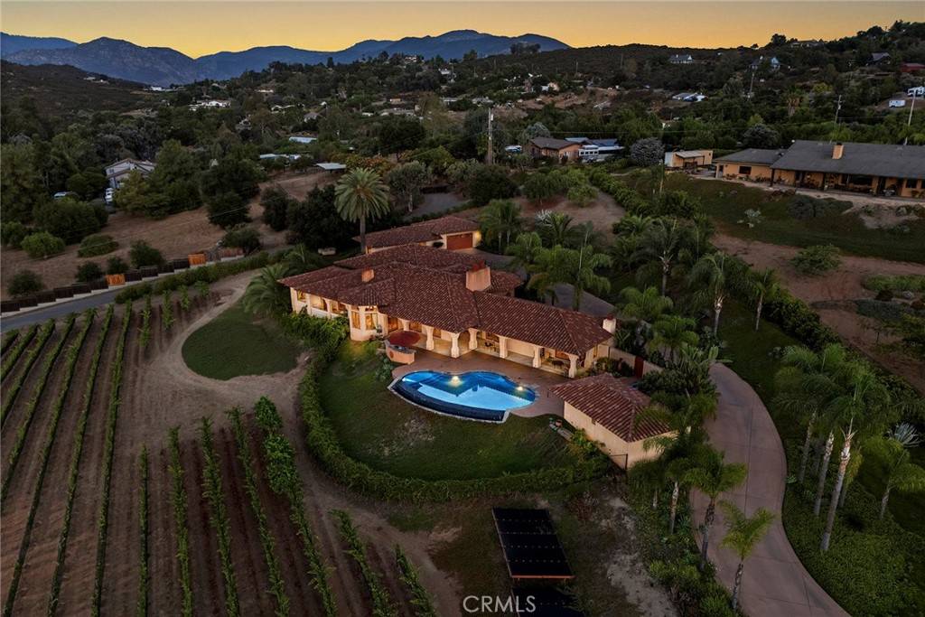 Valley Center, CA 92082,30403 Toronga WAY