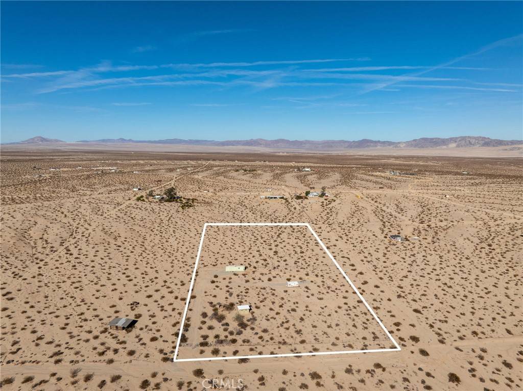 29 Palms, CA 92277,67970 Pioneer Trl TRL