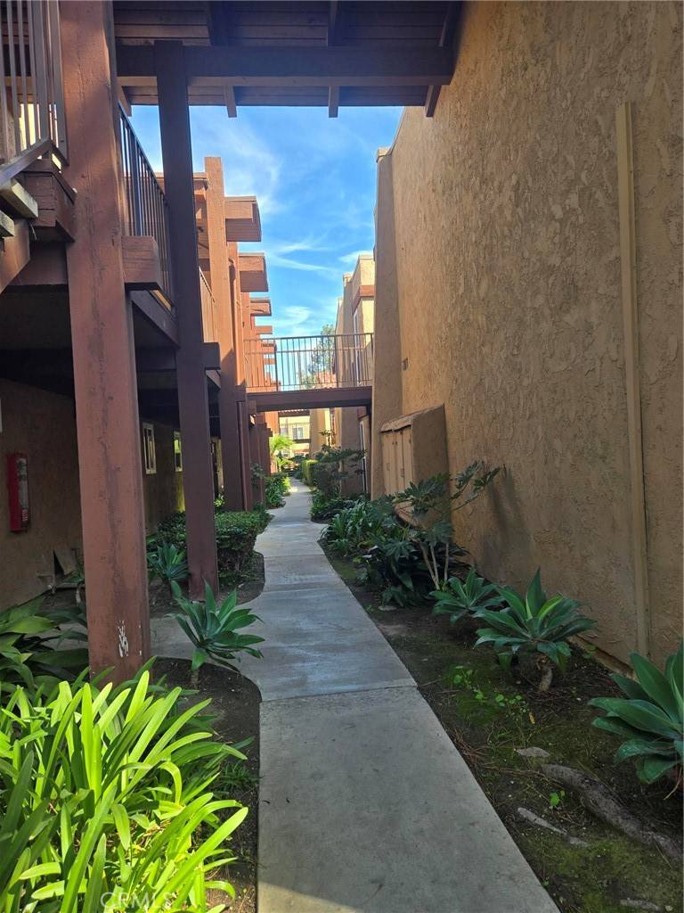 Santa Ana, CA 92707,1030 W Macarthur BLVD #83