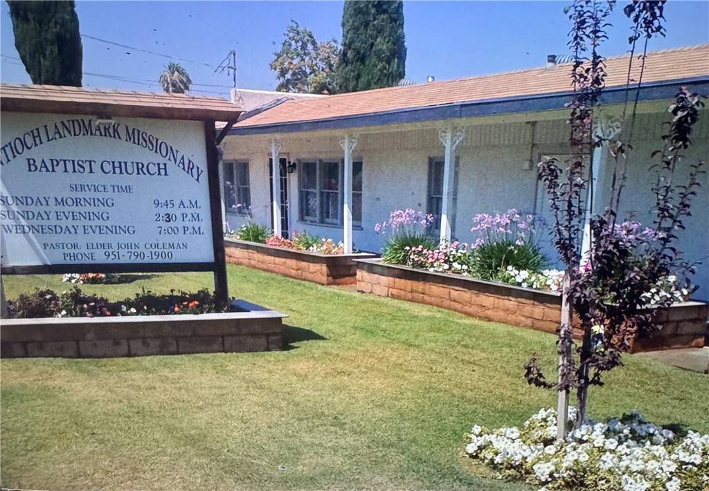Riverside, CA 92503,5911 Picker ST