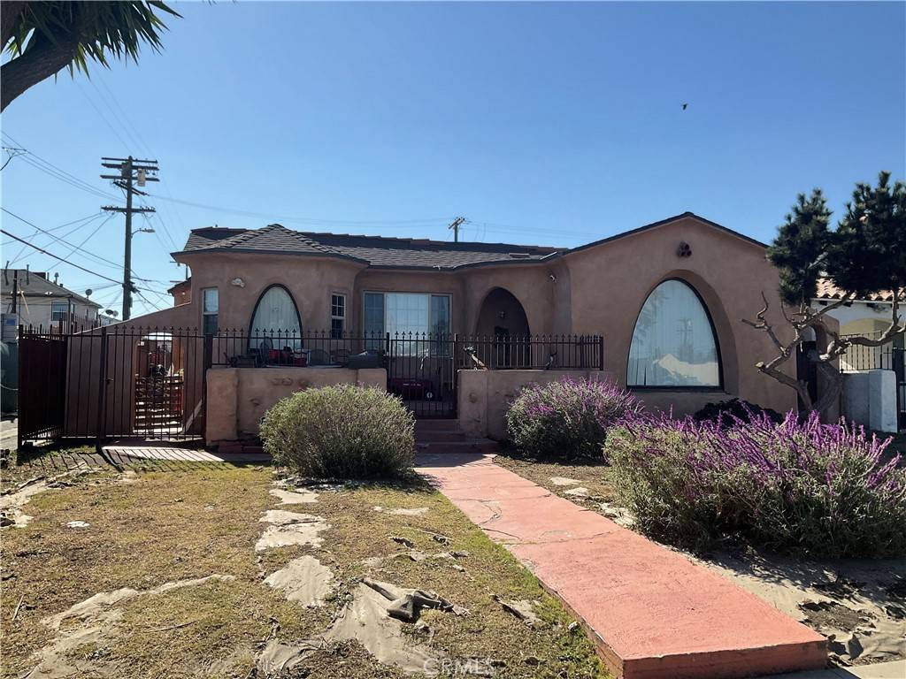 Los Angeles, CA 90047,1816 W 76th ST