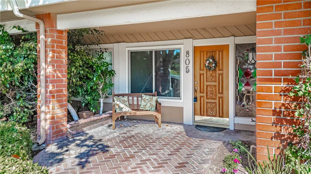 Fullerton, CA 92832,805 W Glenwood CIR