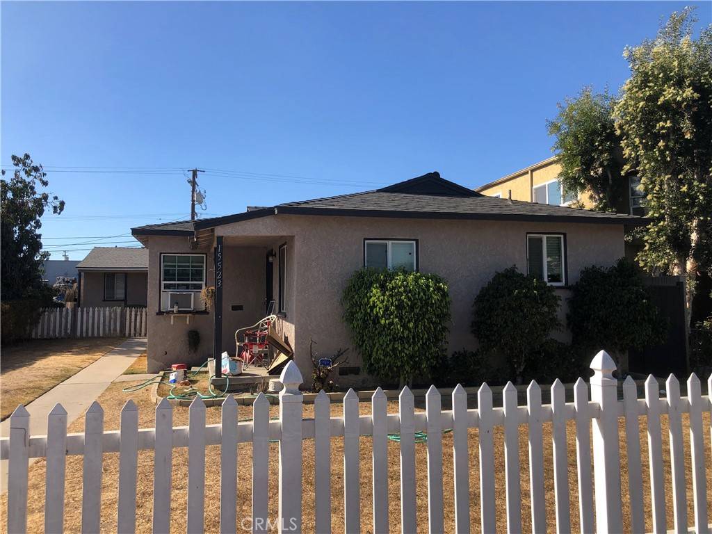 Paramount, CA 90723,15523 Colorado AVE