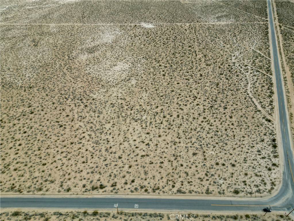 Lucerne Valley, CA 92356,31300 Cove RD