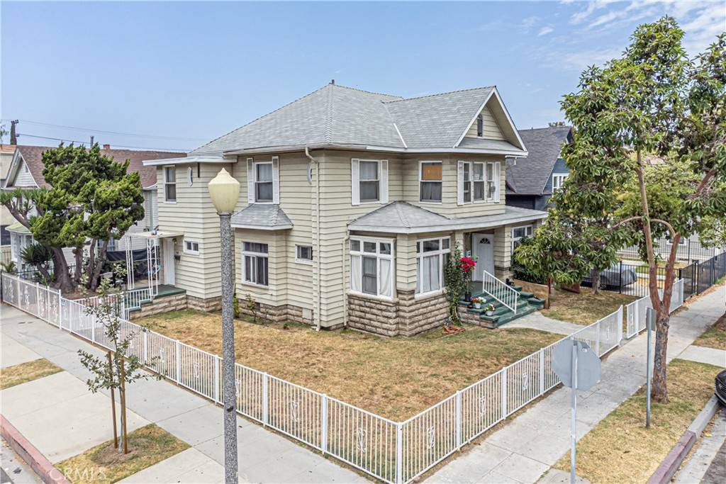 Long Beach, CA 90813,405 W 9th ST