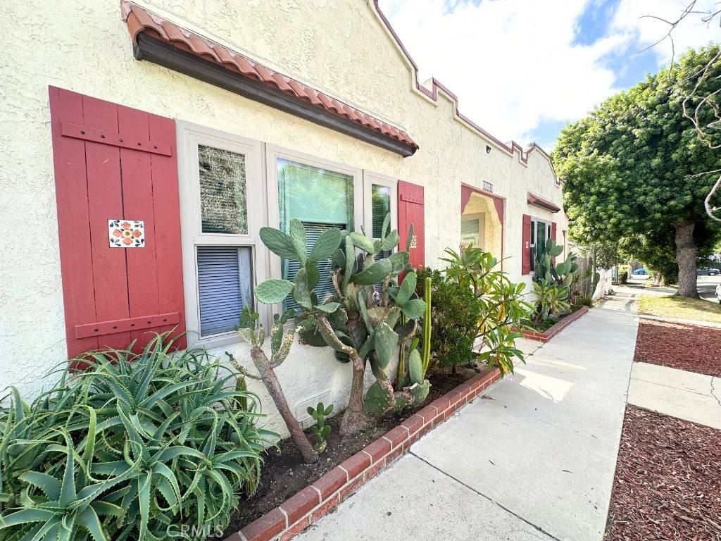 Long Beach, CA 90804,1360 Euclid AVE