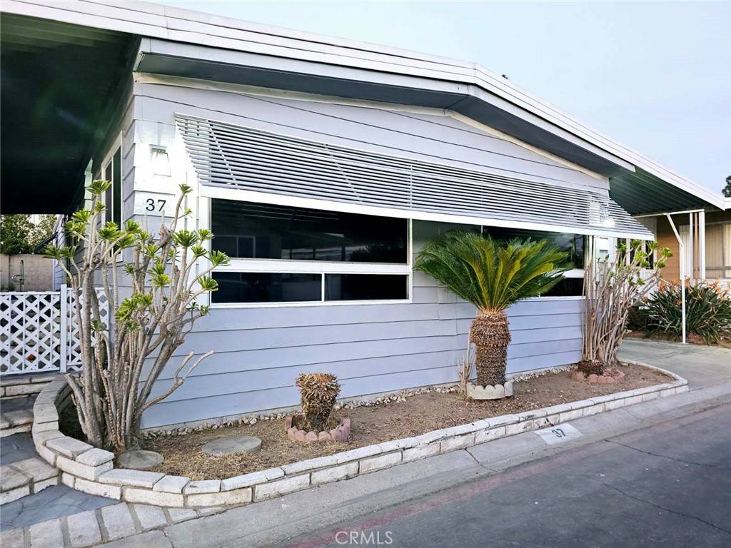 Orange, CA 92868,300 N Rampart ST #37