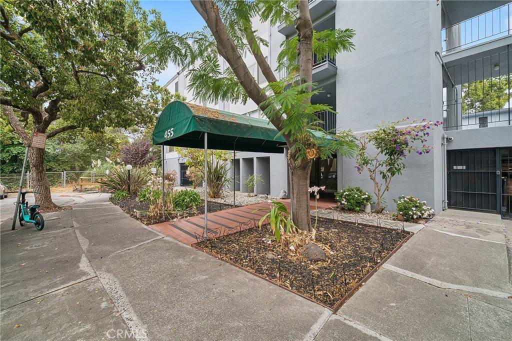 Oakland, CA 94610,455 Crescent ST #313