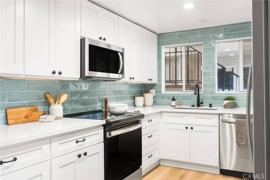 Laguna Woods, CA 92637,3145 Via Vista #B