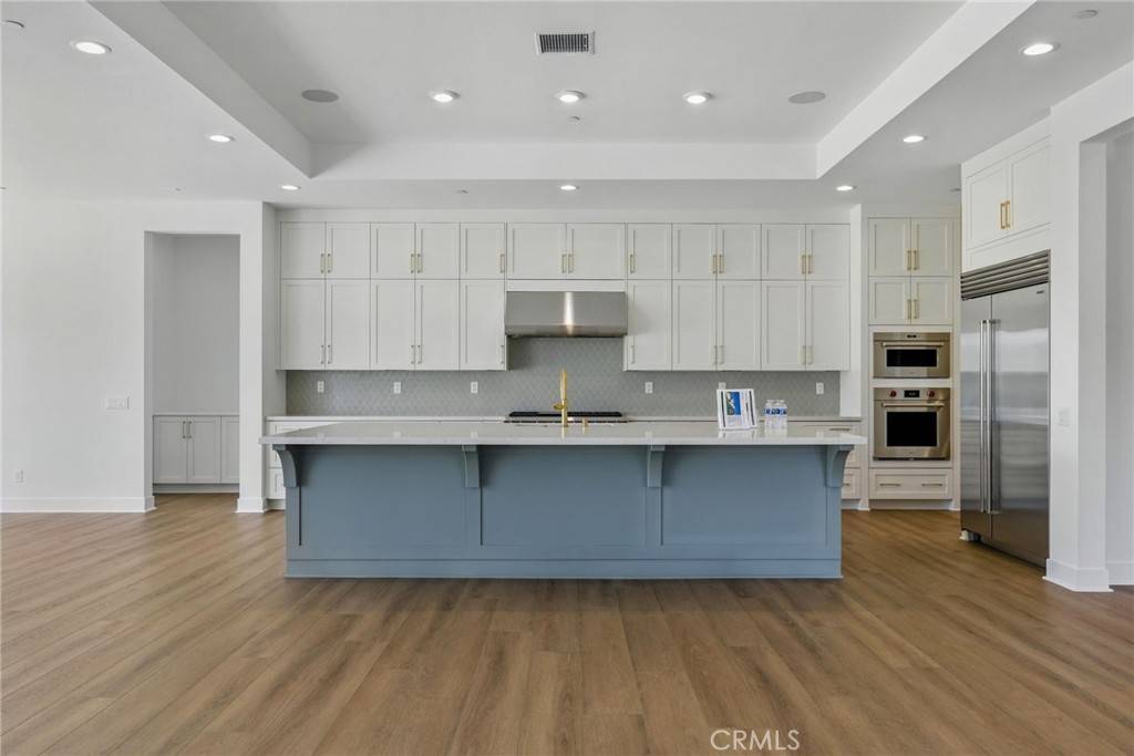 Porter Ranch, CA 91326,11853 Red Hawk LN
