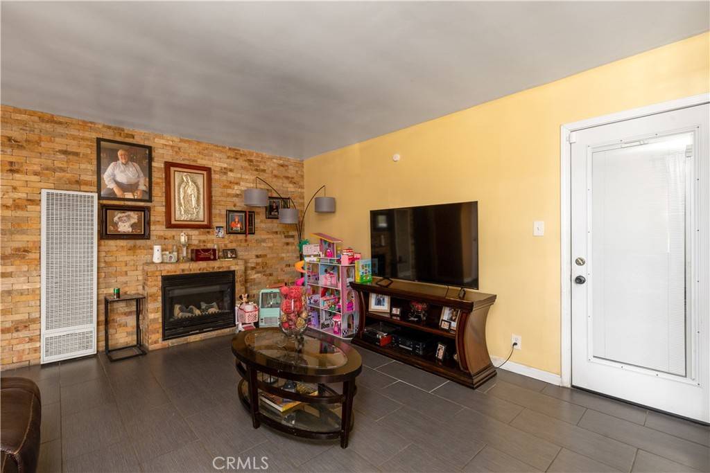 Hacienda Heights, CA 91745,15409 Three Palms ST