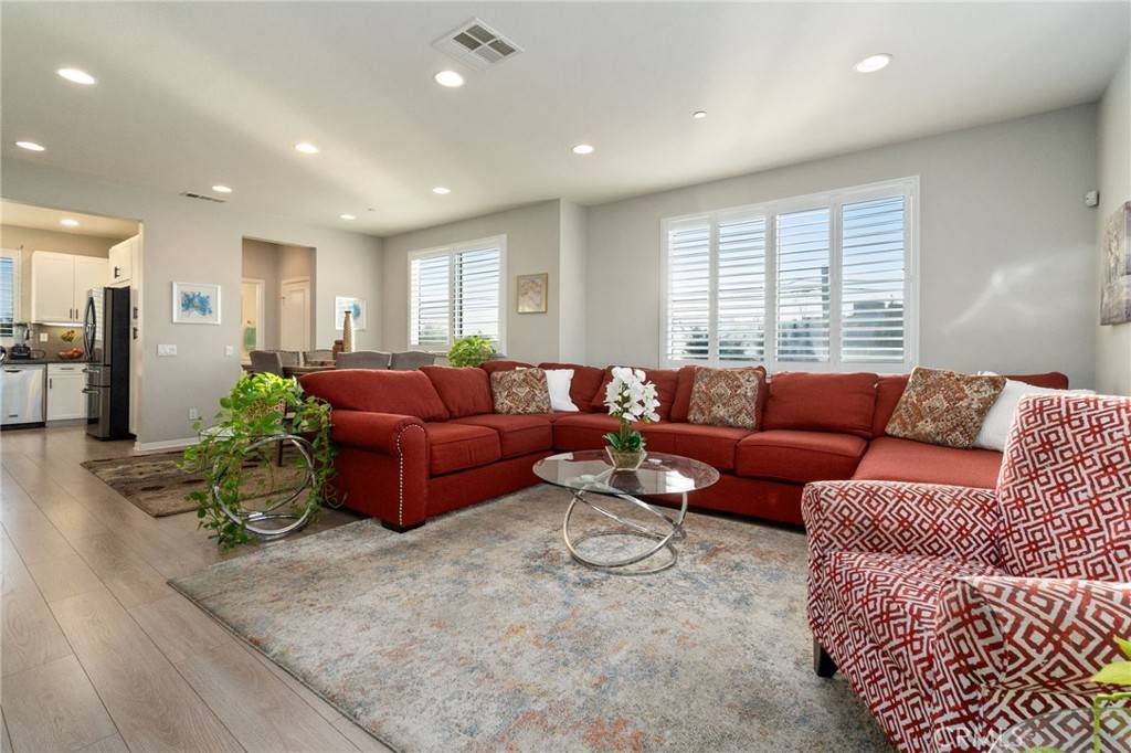 Lakewood, CA 90712,5787 Acacia LN