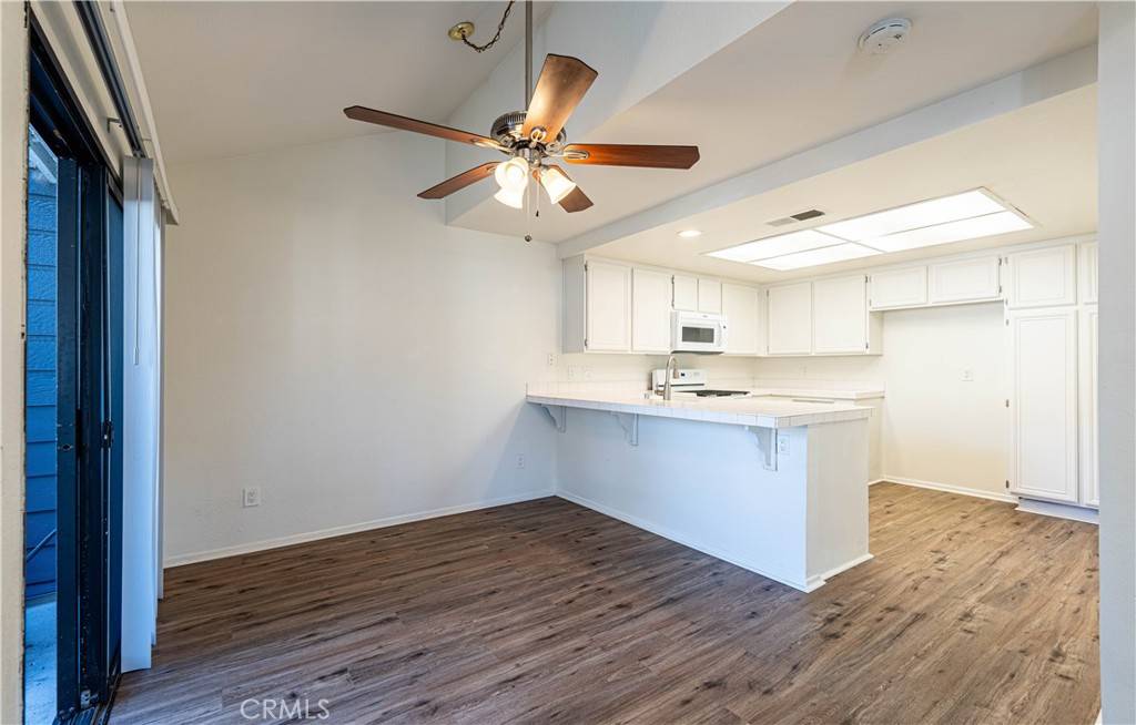 Aliso Viejo, CA 92656,71 Rambling LN