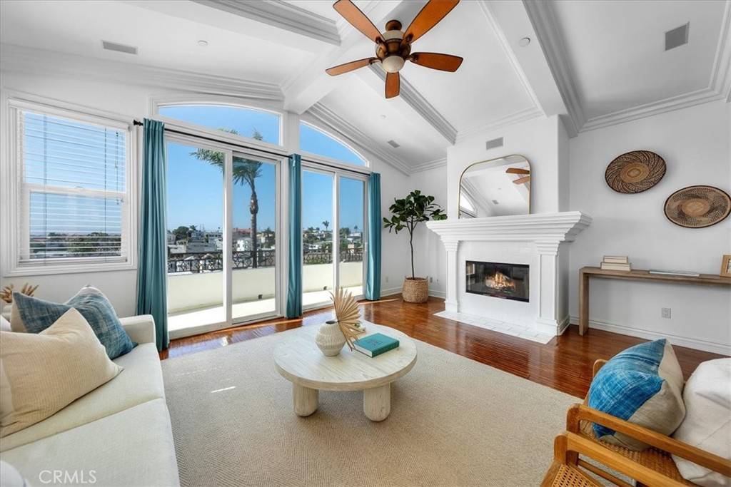 Redondo Beach, CA 90278,1612 Speyer LN