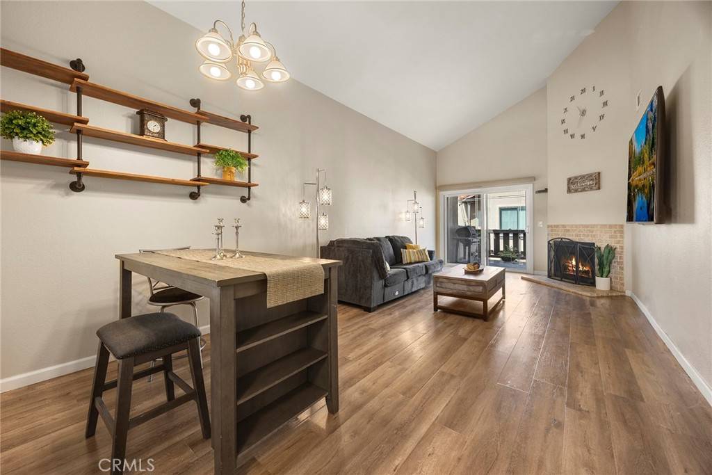 Fullerton, CA 92835,3033 Brea BLVD #32