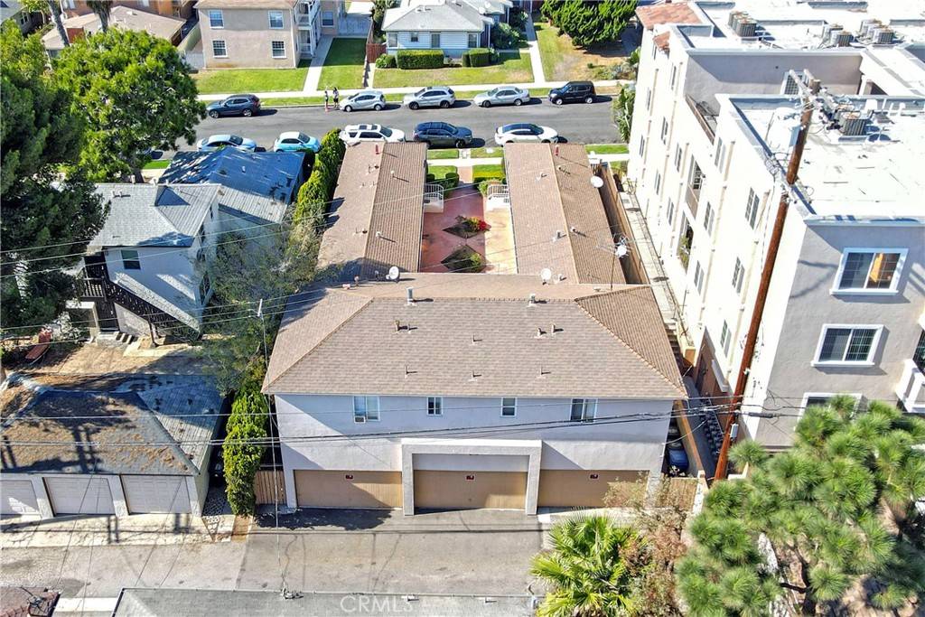 Los Angeles, CA 90045,7106 Flight AVE