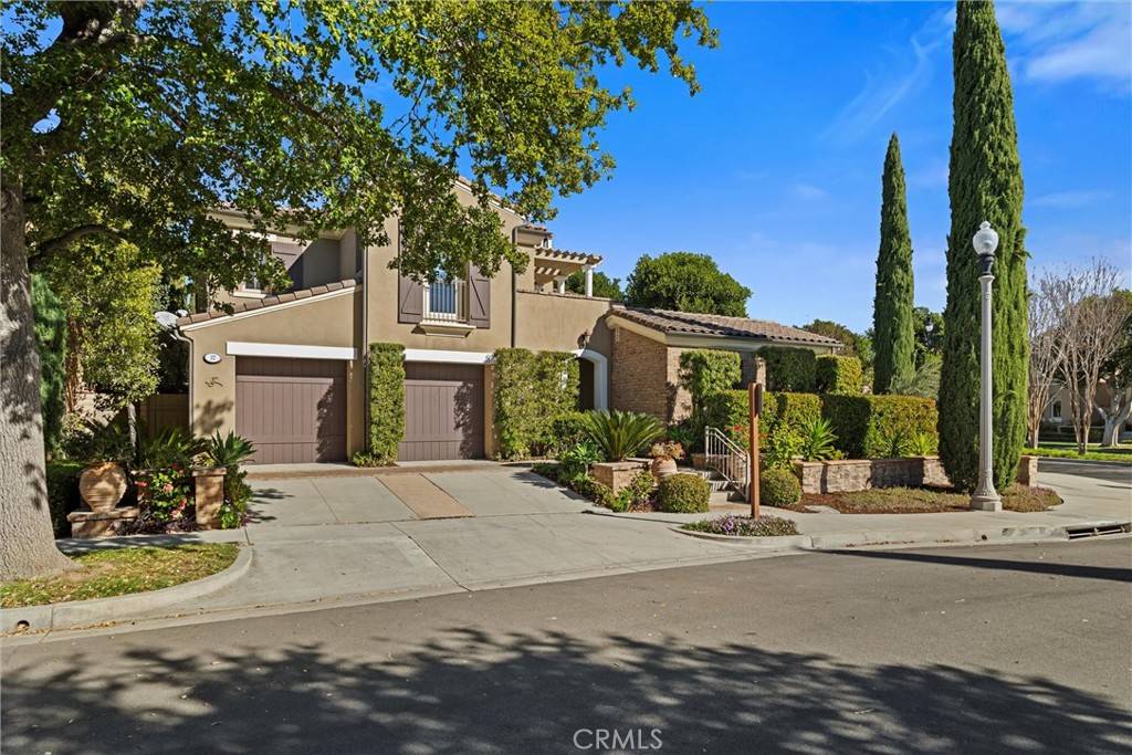 Irvine, CA 92620,37 Triple Leaf