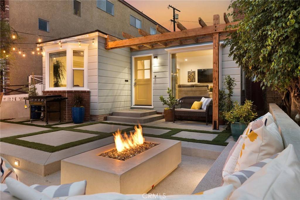 Long Beach, CA 90803,60 Santa Ana AVE