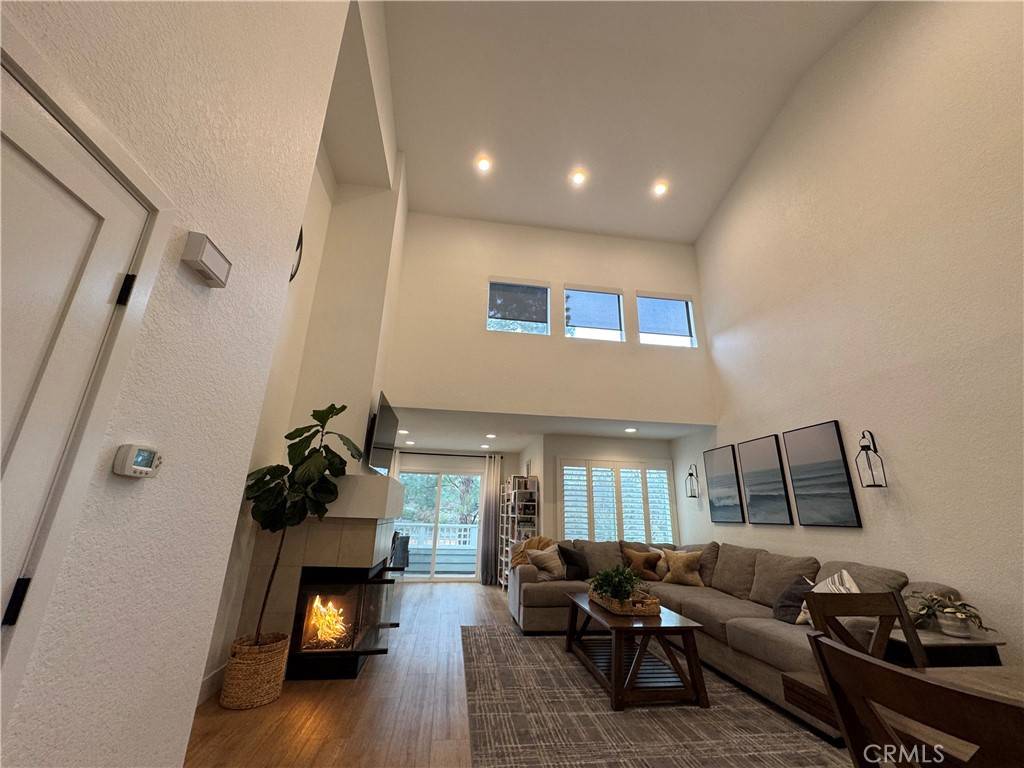 Aliso Viejo, CA 92656,5 Kerrwood #30