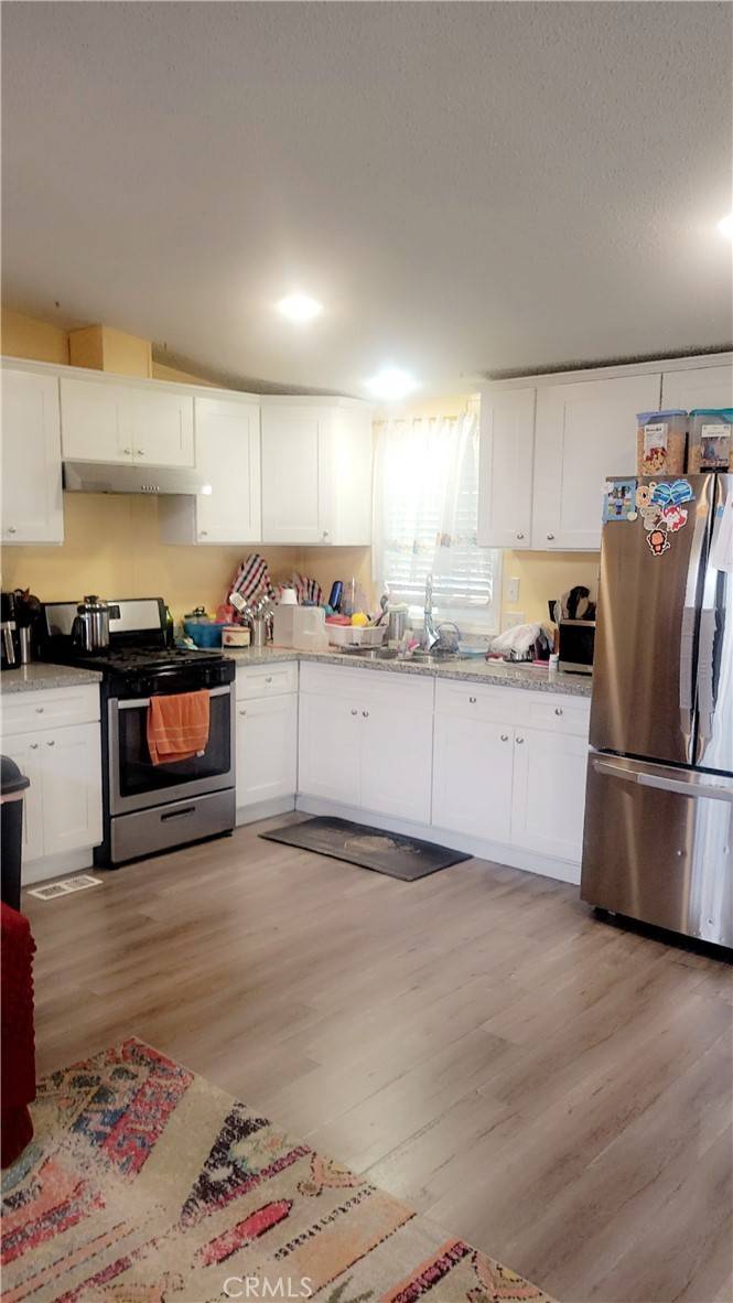 Stanton, CA 90680,8681 Katella AVE #914