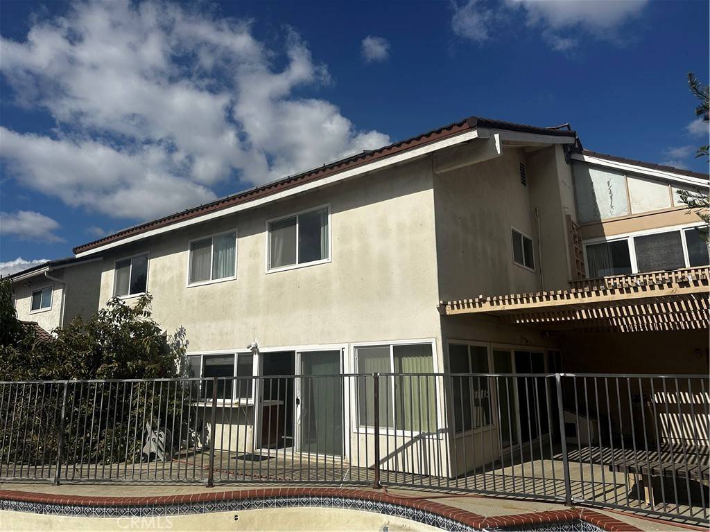 Cypress, CA 90630,6042 Marilyn DR