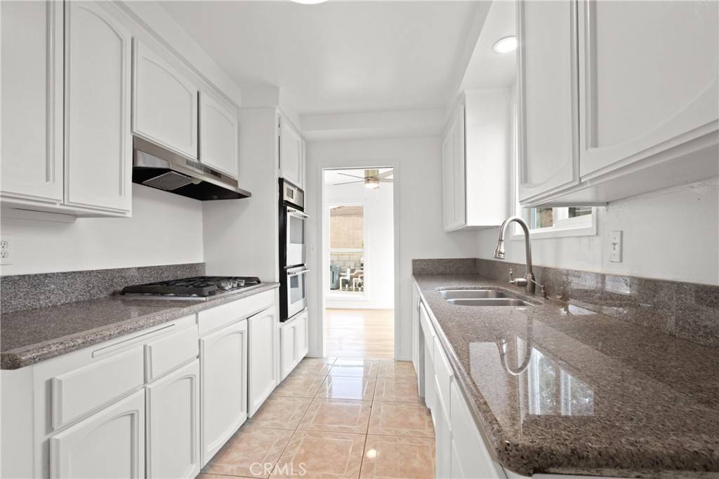 La Habra, CA 90631,352 Granada CT