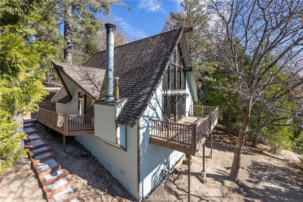 Lake Arrowhead, CA 92352,743 Rhine RD