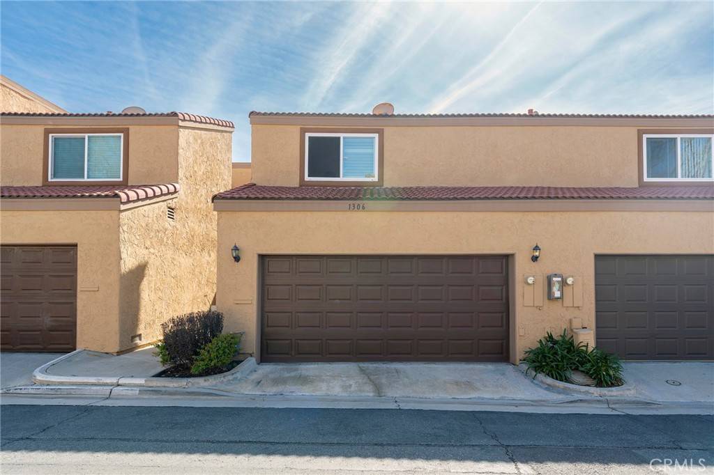 Fullerton, CA 92835,1306 Vista Grande #35