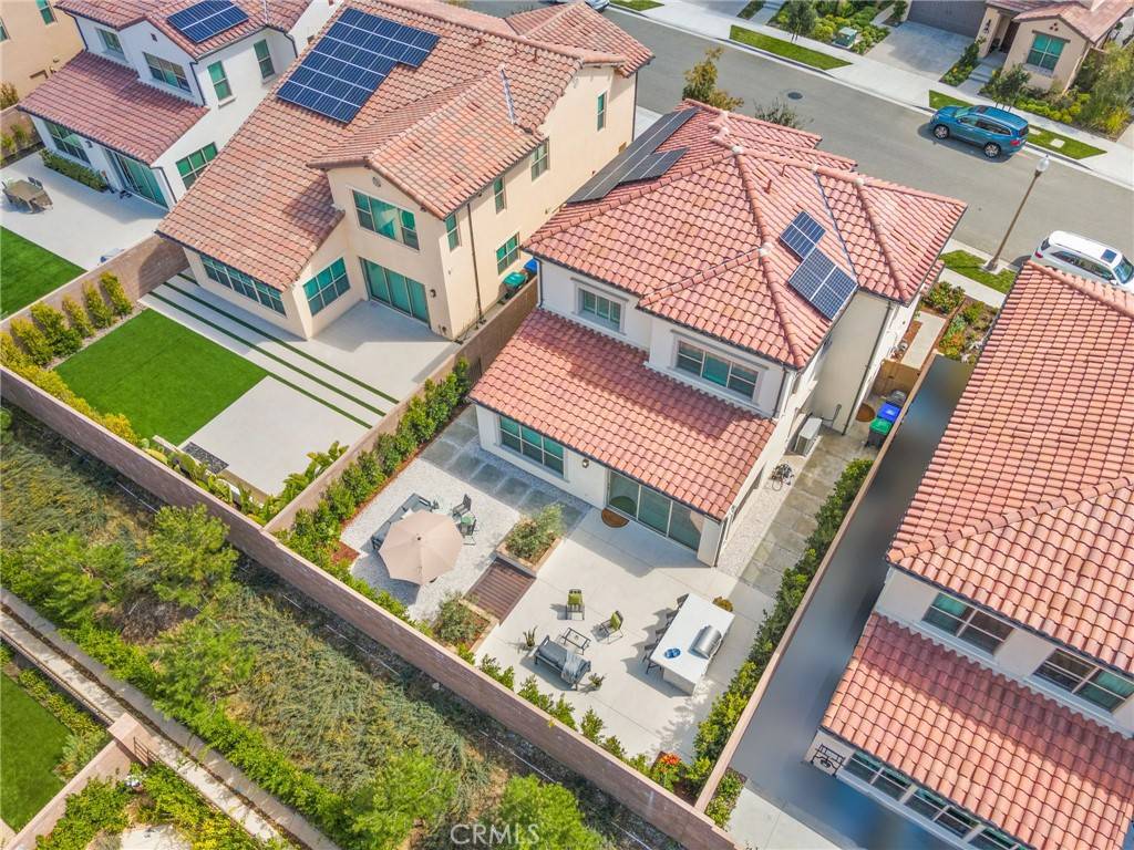 Irvine, CA 92602,131 Albero