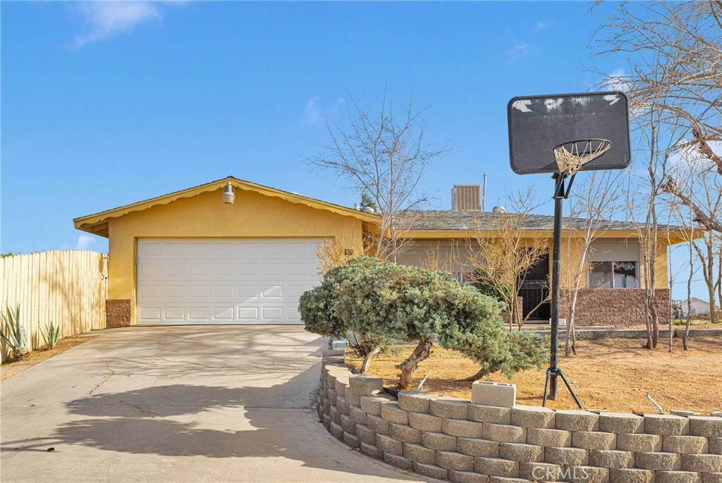 Victorville, CA 92394,15539 Topango Rd.