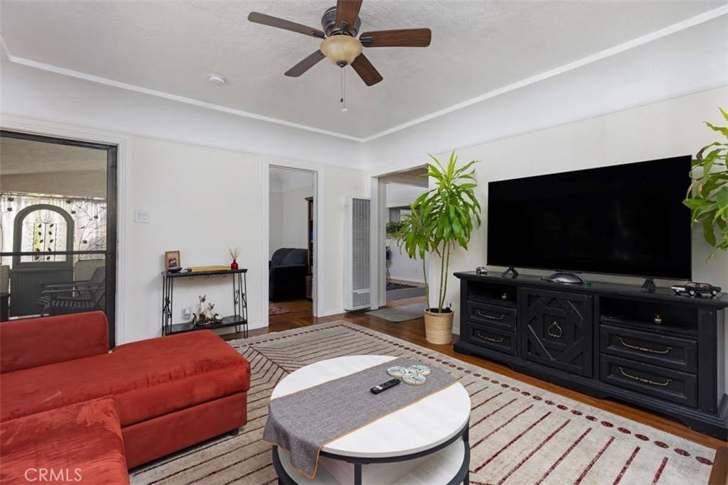 Long Beach, CA 90806,216 W 23rd ST