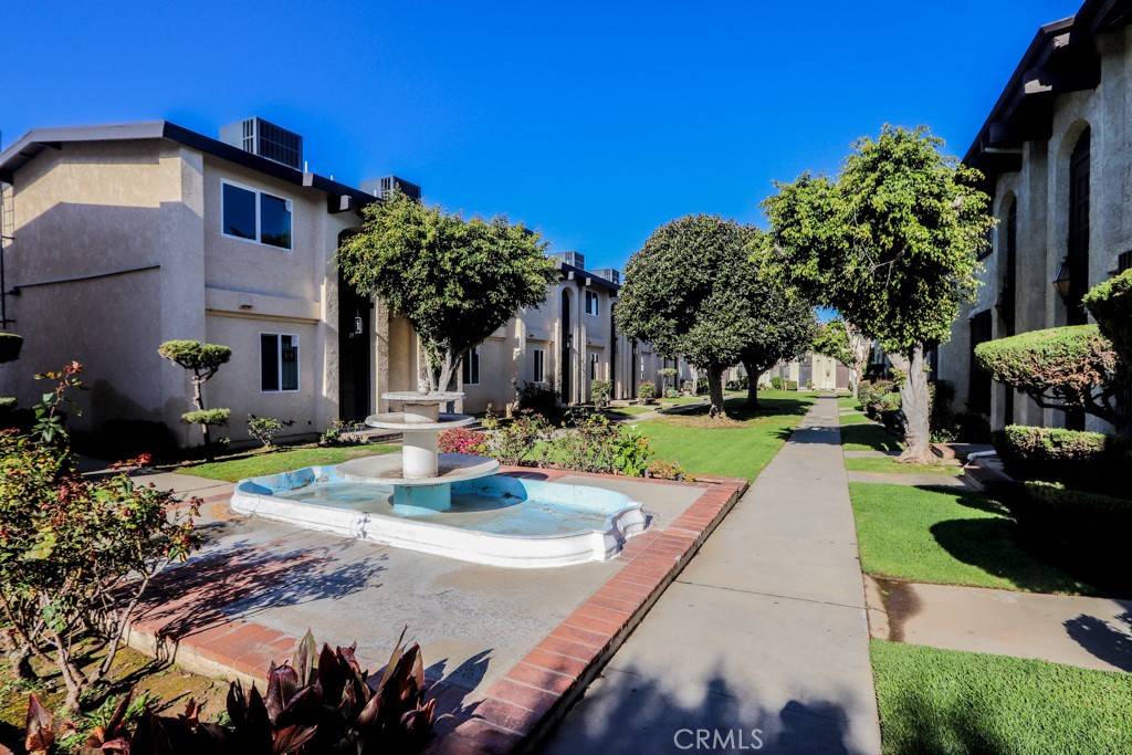 Montebello, CA 90640,1301 S Greenwood #44