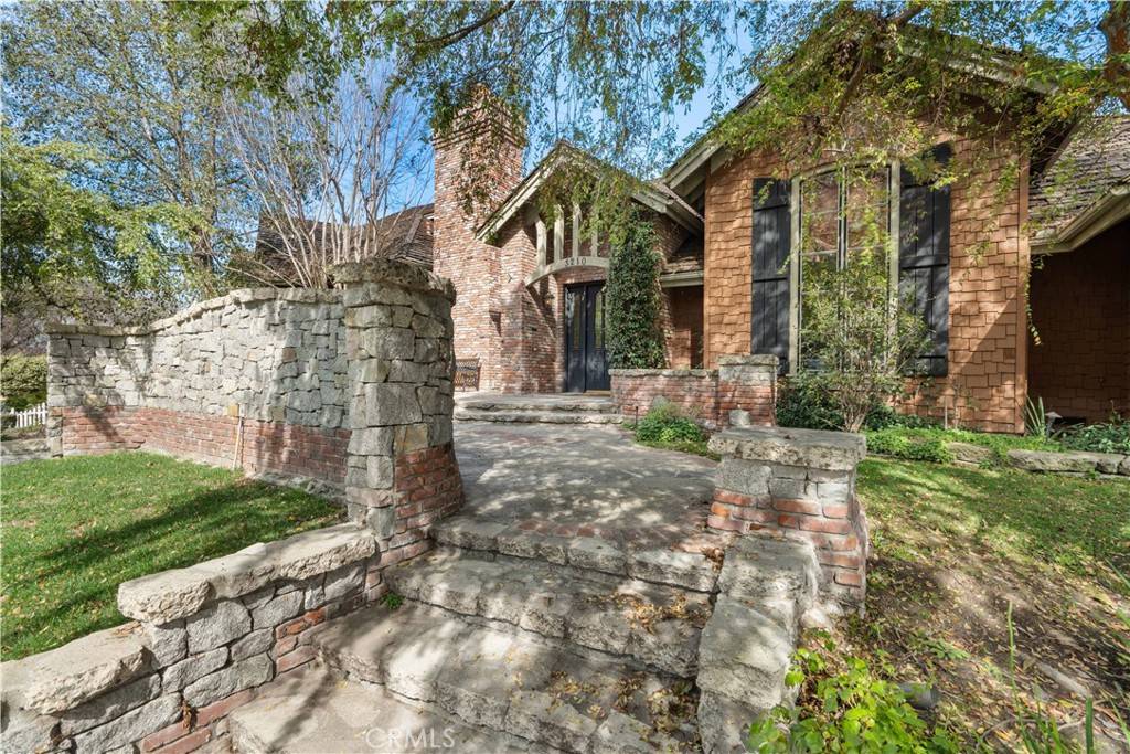 Fullerton, CA 92835,3210 Las Faldas DR