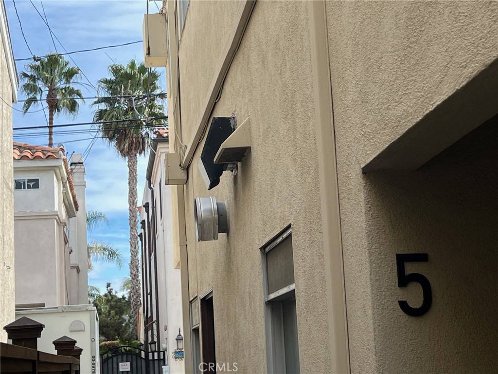 Seal Beach, CA 90740,244 5th Street