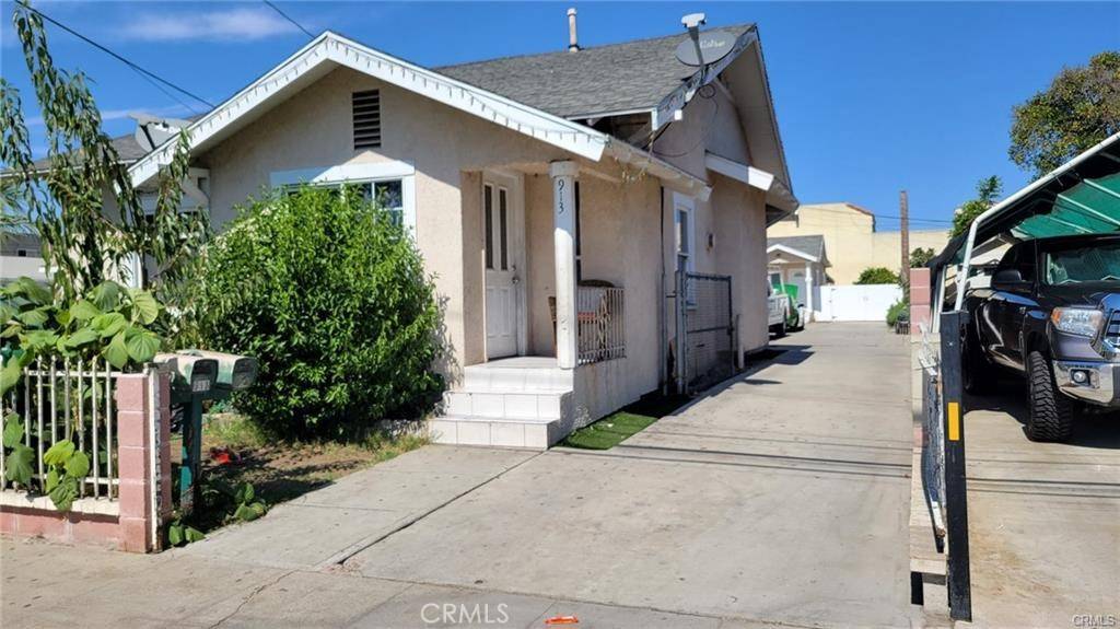 Santa Ana, CA 92703,913 W Bishop ST