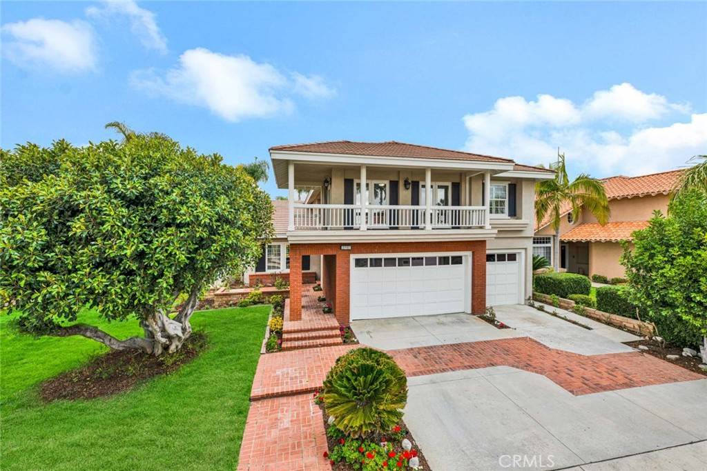 Tustin, CA 92782,2201 Marselina